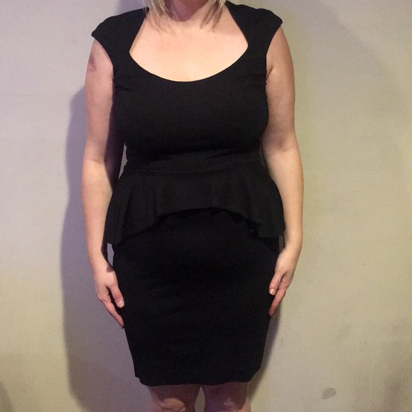 Black cocktail peplum BEBE dress like NEW - Picture 3 of 8